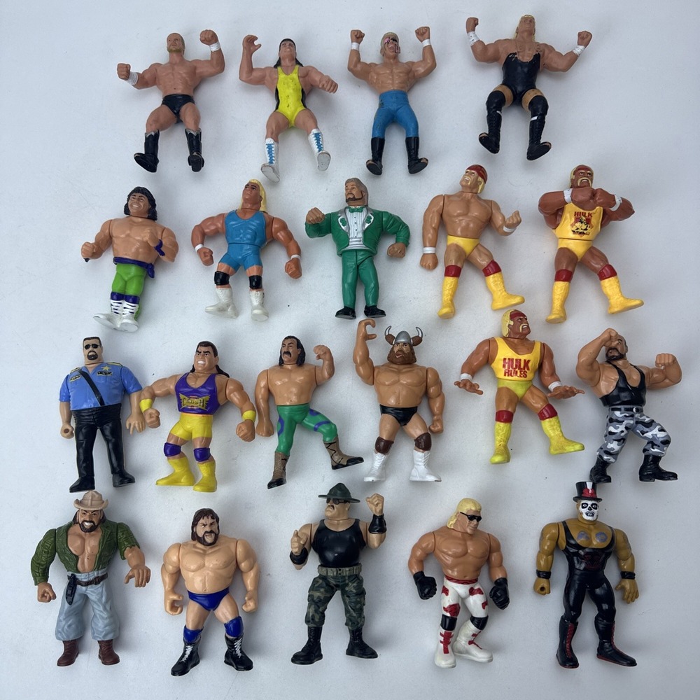 Vintage 1990s Wrestling Figure Titan Galoob Lot of 20 Hulk Hogan Skinner Crush